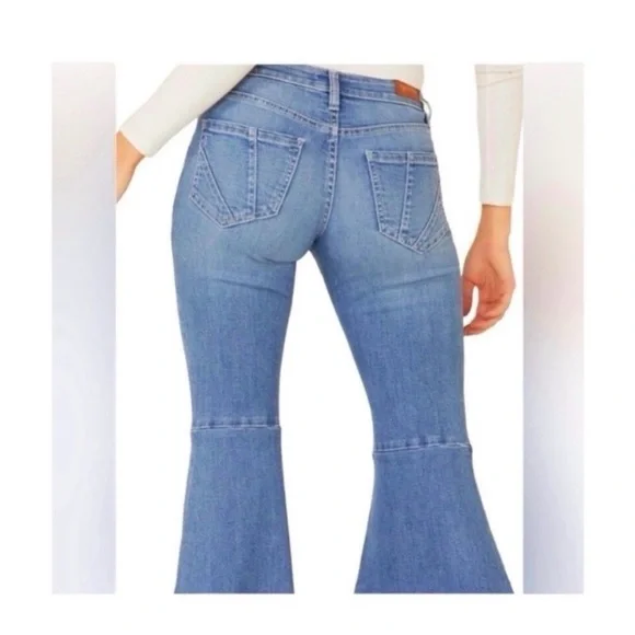 BOOT BARN Shyanne Hi Rise Ripped Flare Jeans - Picture 4 of 10